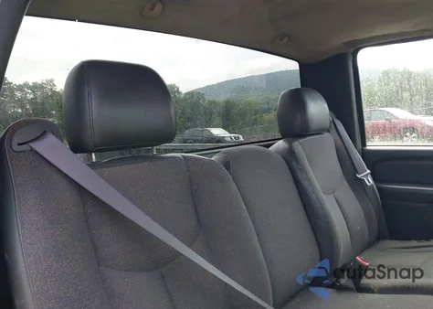 2004 Chevrolet Silverado 1500 Work Truck from USA, damaged, VIN 1GCEK14X24Z233957